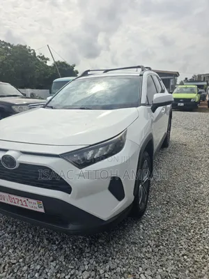Toyota RAV4 XLE Premium AWD 2020 White