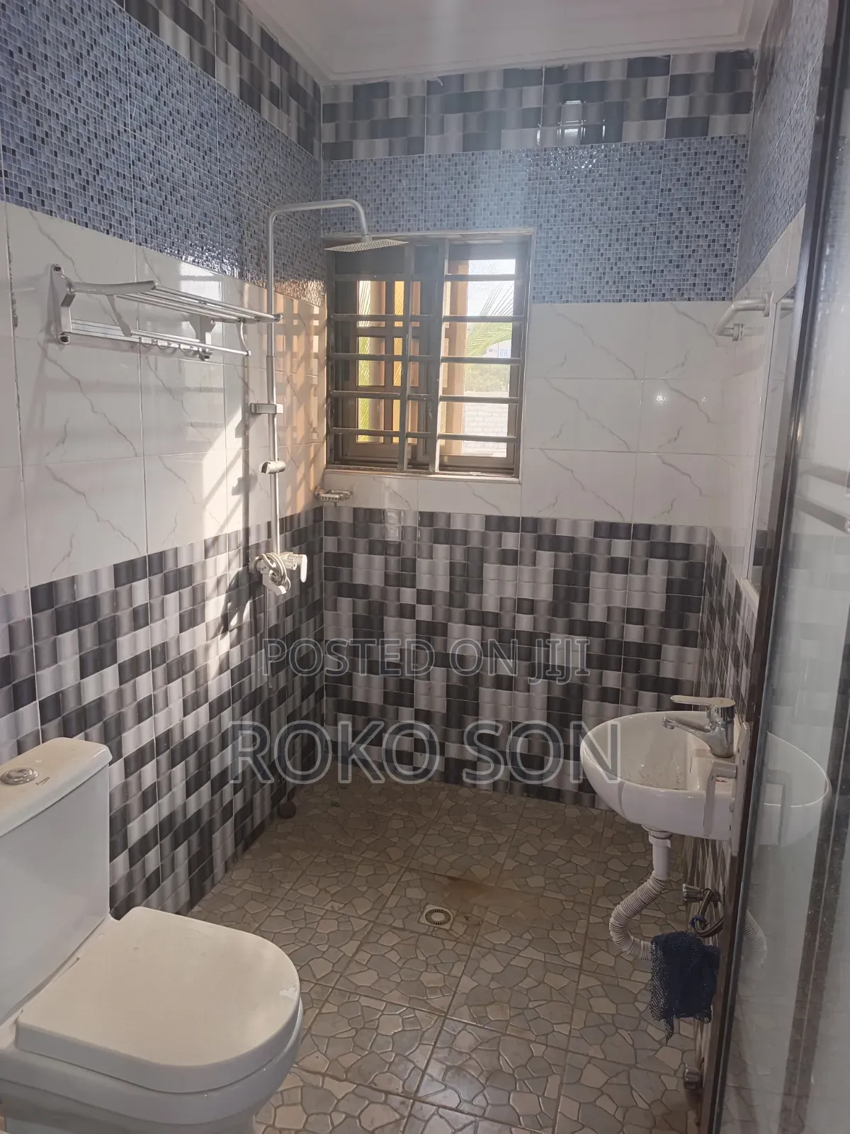 2bdrm Apartment in Dr Roko, Fan Milk for rent