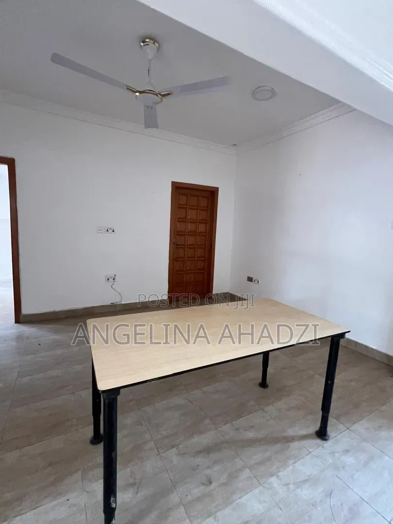 Solid Home Used Office Desks for Quick Sale