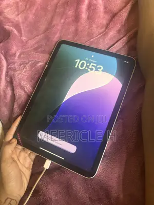 Apple iPad (2025) 16 GB Silver