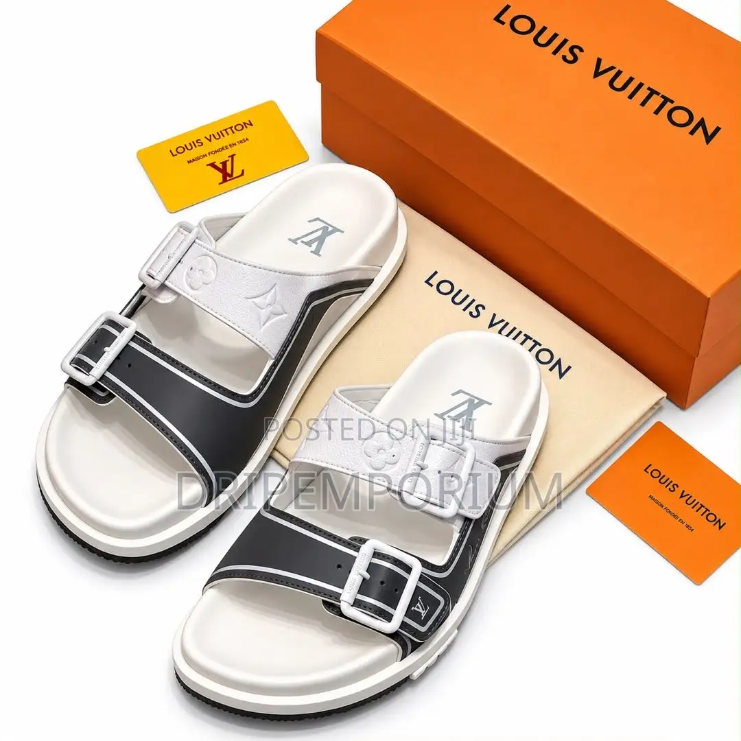 Lv Double Buckle