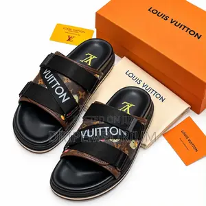 Lv Double Buckle