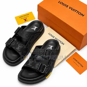 Lv Double Buckle