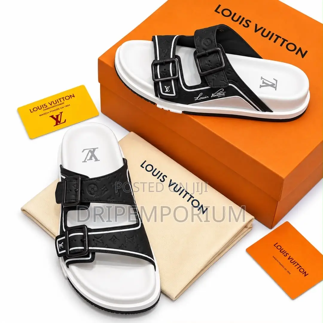 Lv Double Buckle