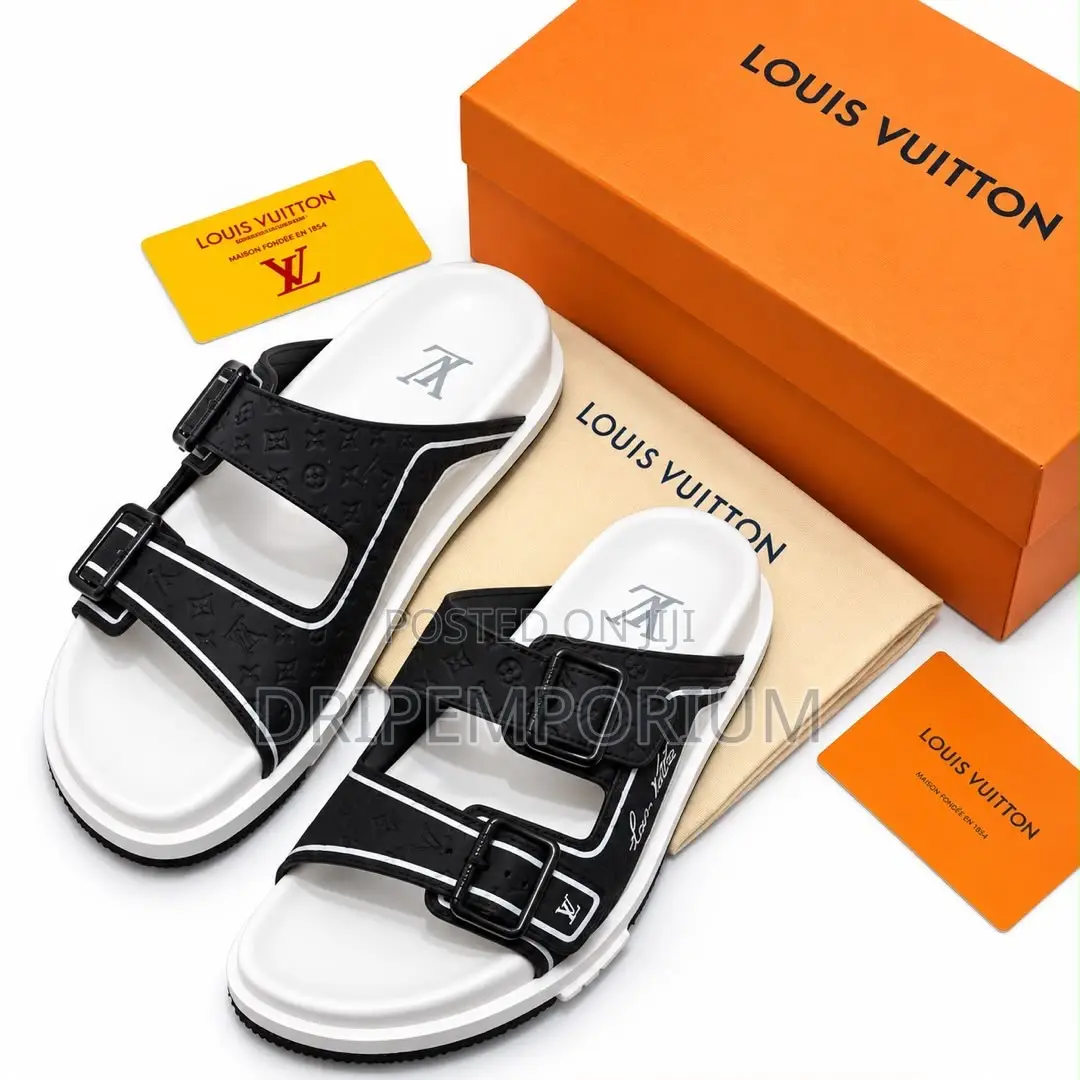Lv Double Buckle