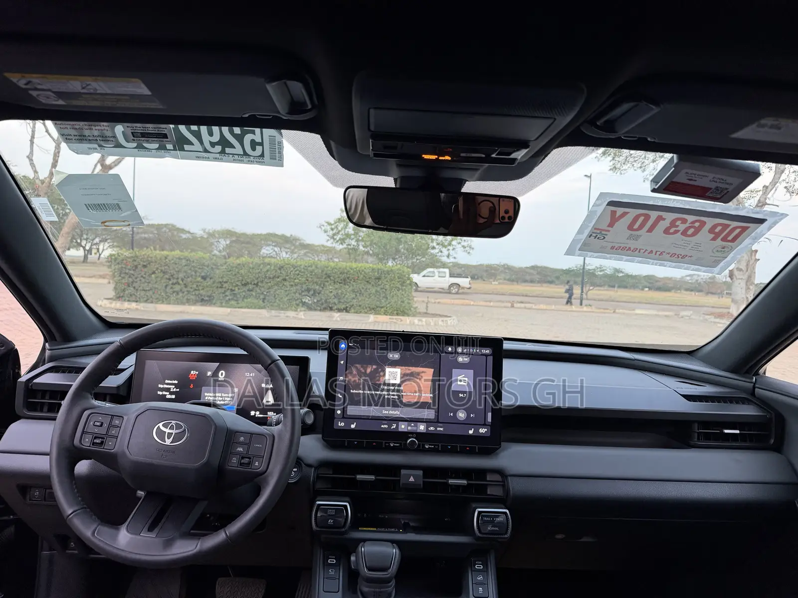 Toyota RAV4 XSE 2026 Black