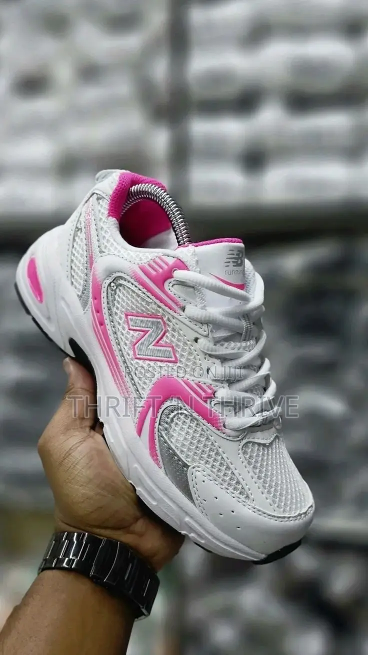 New Balance 530 Sneakers White and Pink