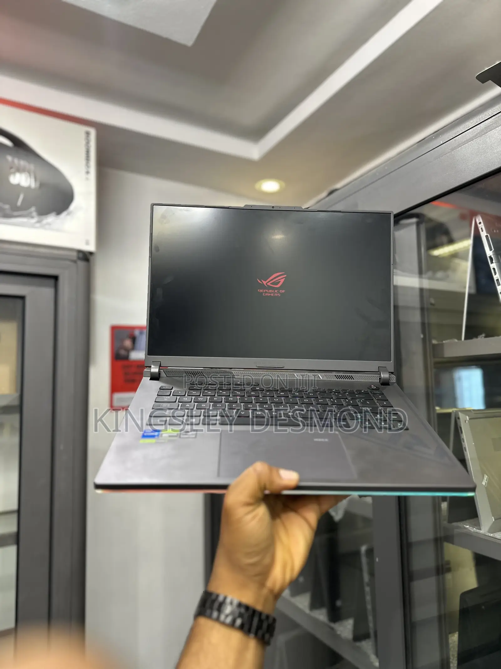New Laptop Asus ROG Strix G16 16GB Intel Core i7 SSD 1T