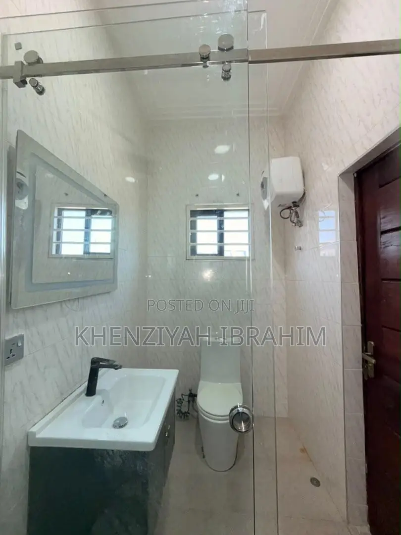 2bdrm Apartment in Adringanor, East Legon for rent