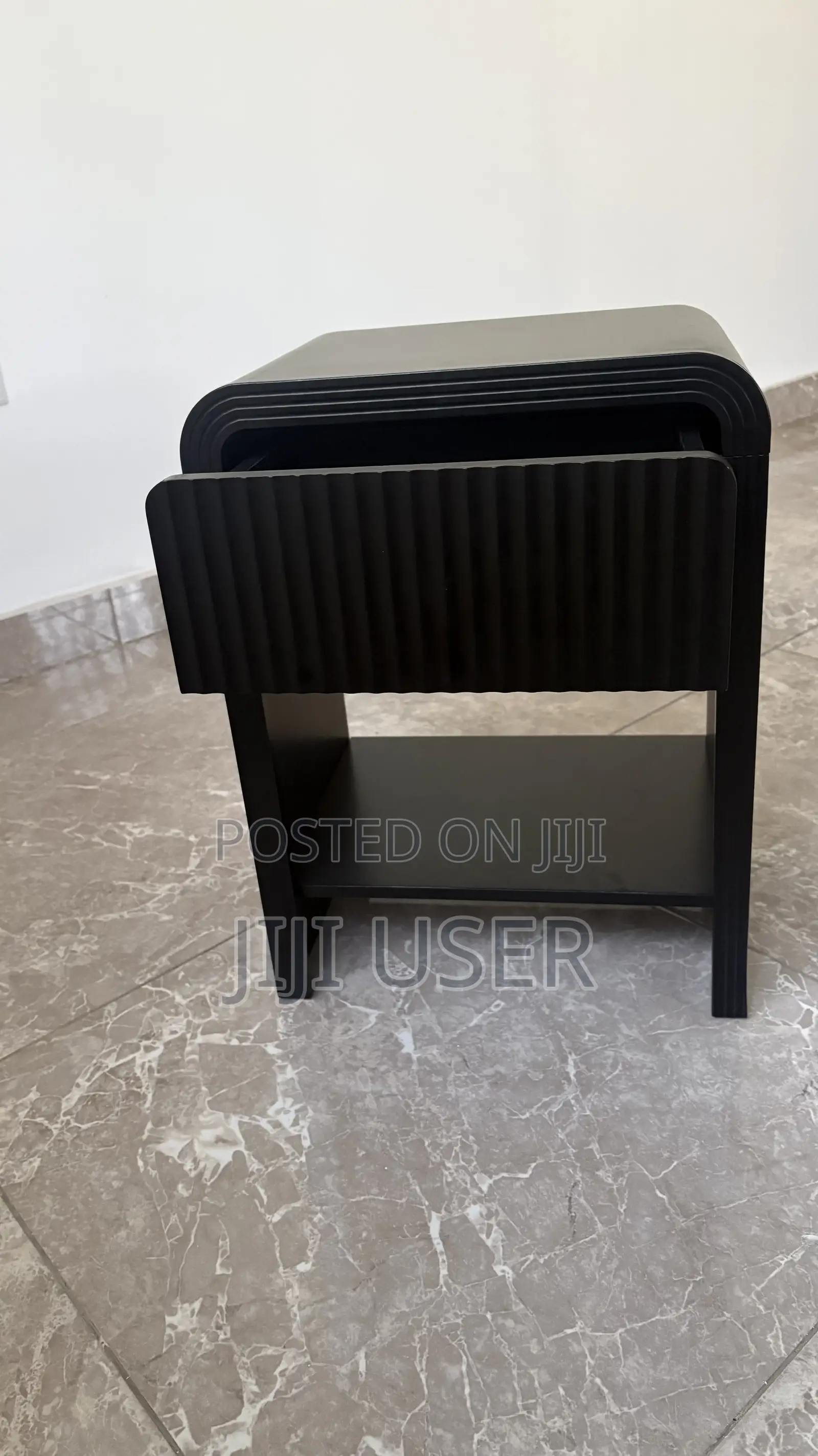 2 Bed Side Tables