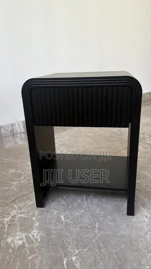 2 Bed Side Tables