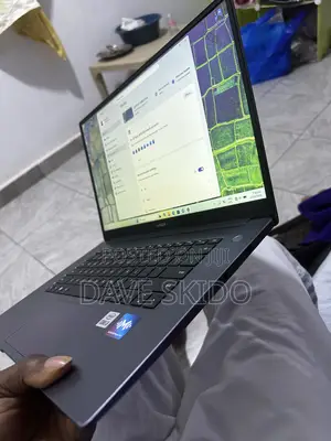 New Laptop Honor MagicBook X15 8GB Intel Core i3 SSD 256GB