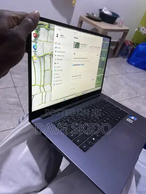 New Laptop Honor MagicBook X15 8GB Intel Core i3 SSD 256GB