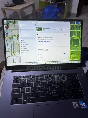 New Laptop Honor MagicBook X15 8GB Intel Core i3 SSD 256GB