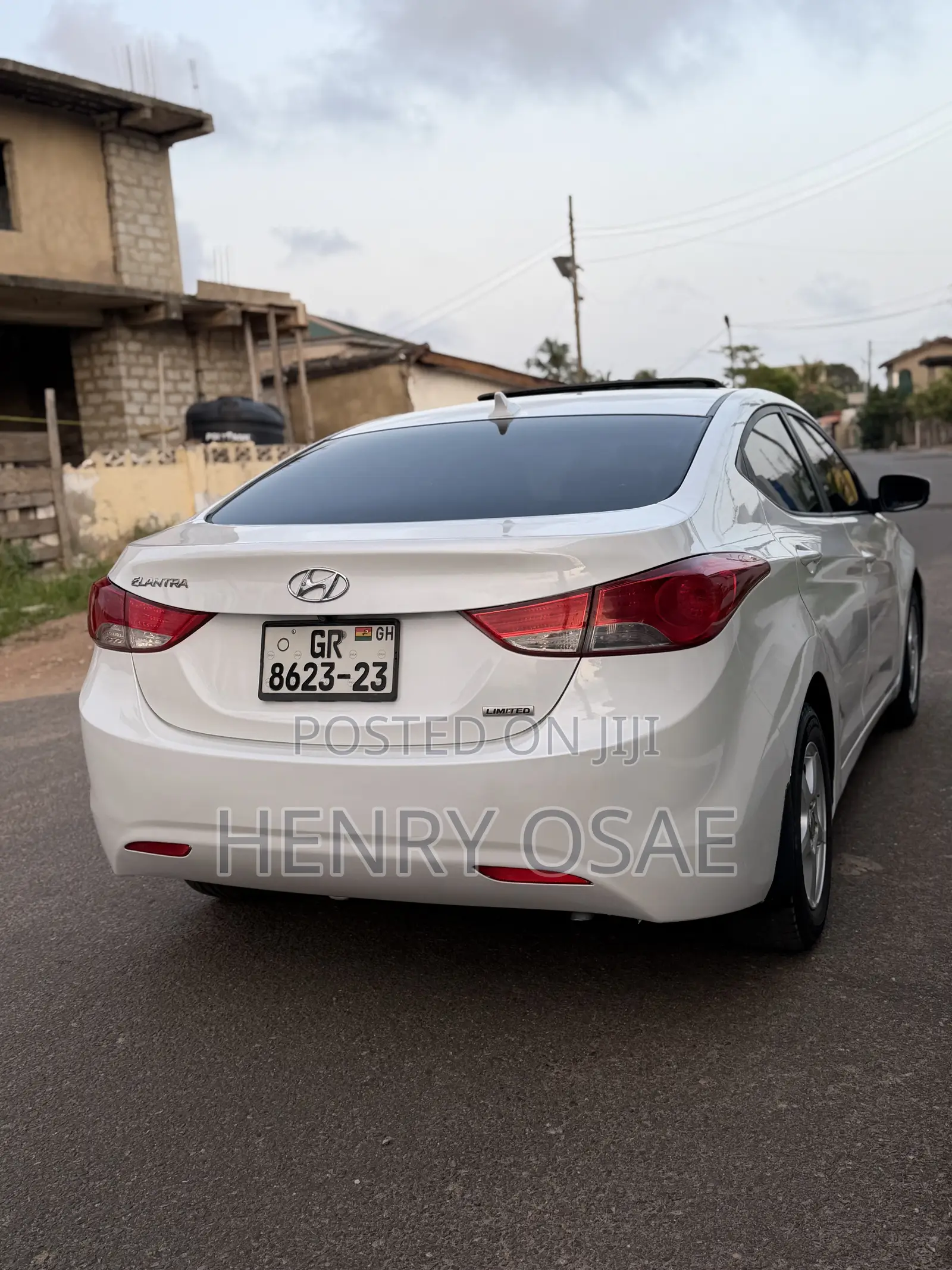 Hyundai Elantra Limited 4dr Sedan (1.8L 4cyl 6A) 2014 White