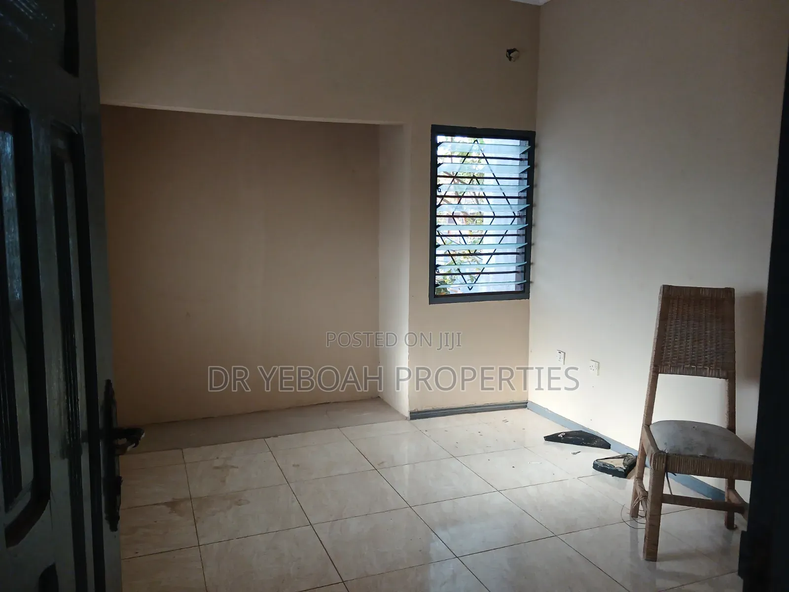 5bdrm Bungalow in Spintex 5 Bedrooms, Baatsona Total for rent