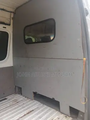 Mercedes-Benz Sprinter 2011 White