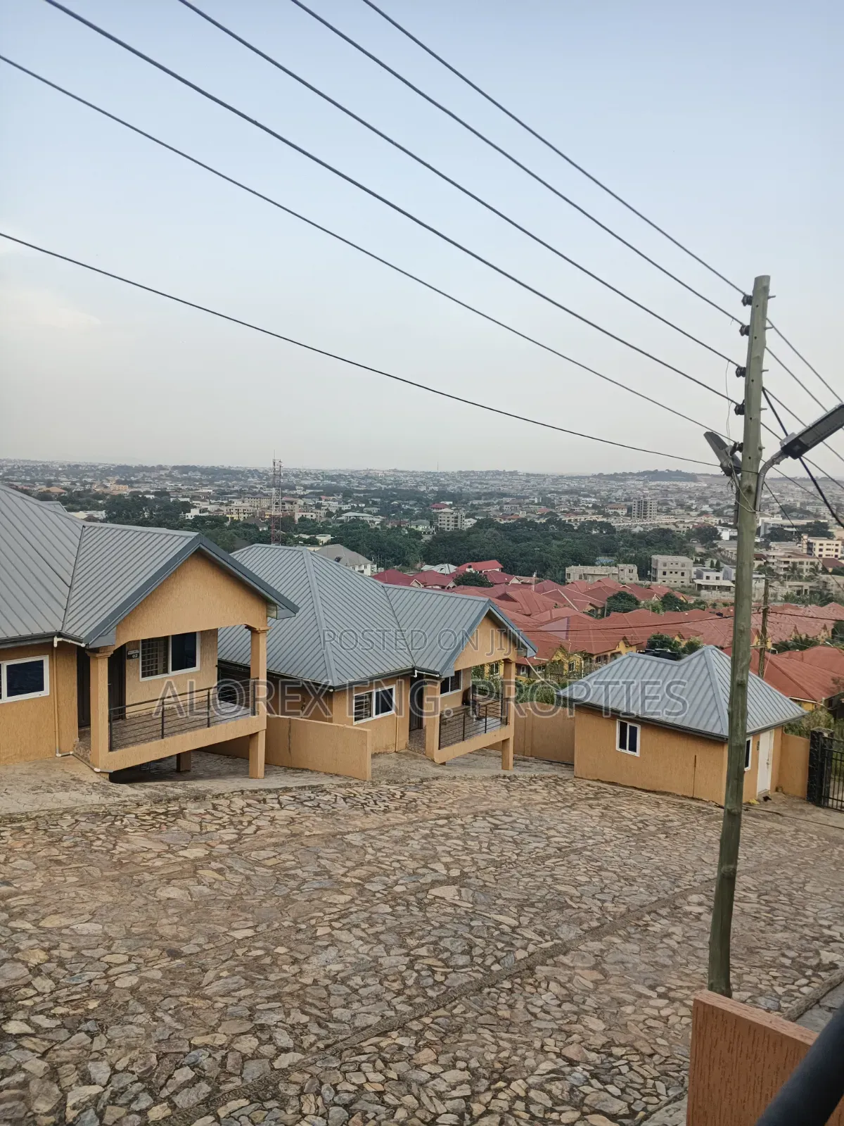 2bdrm House in Oyarifa, Ghana Flag for rent