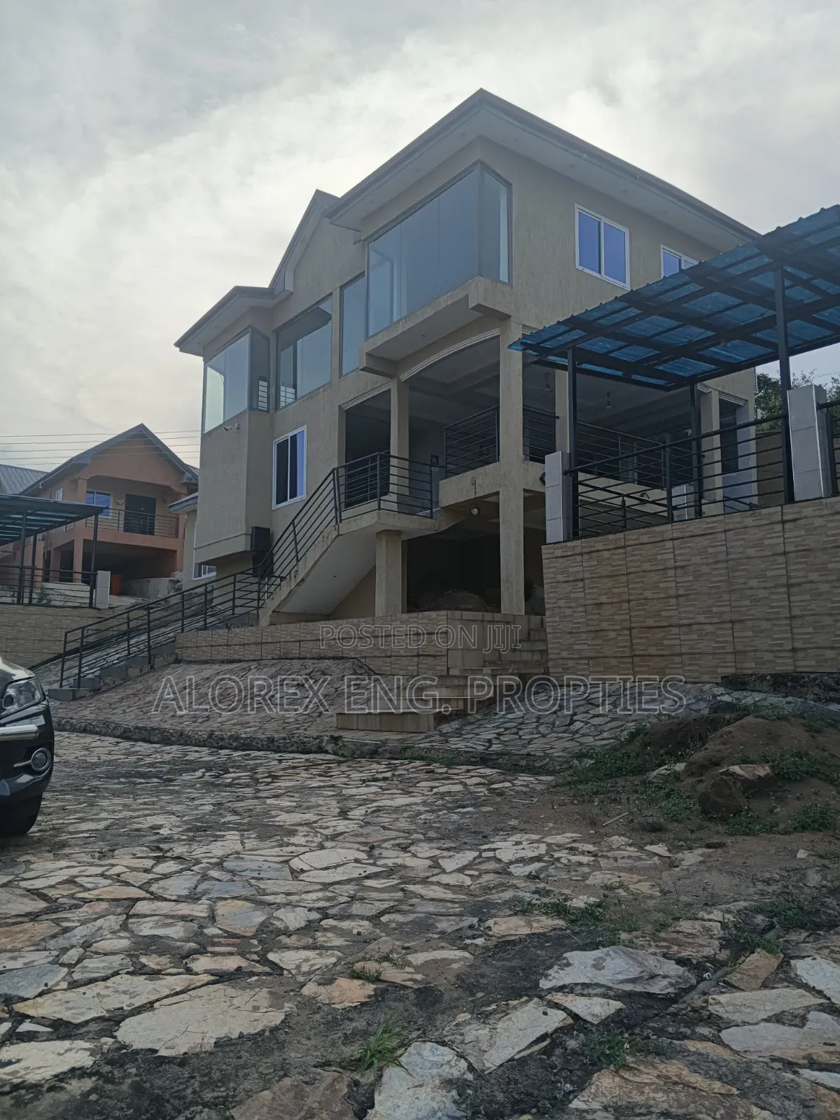 2bdrm House in Oyarifa, Ghana Flag for rent