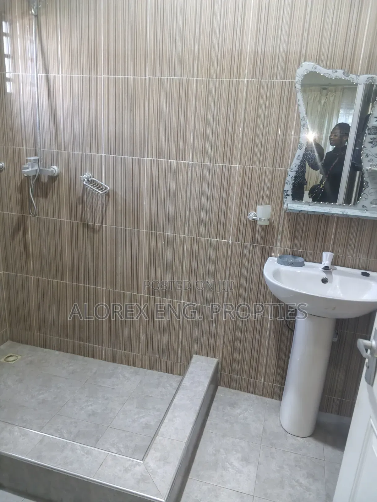 Furnished 2bdrm House in Oyarifa, Ghana Flag for rent