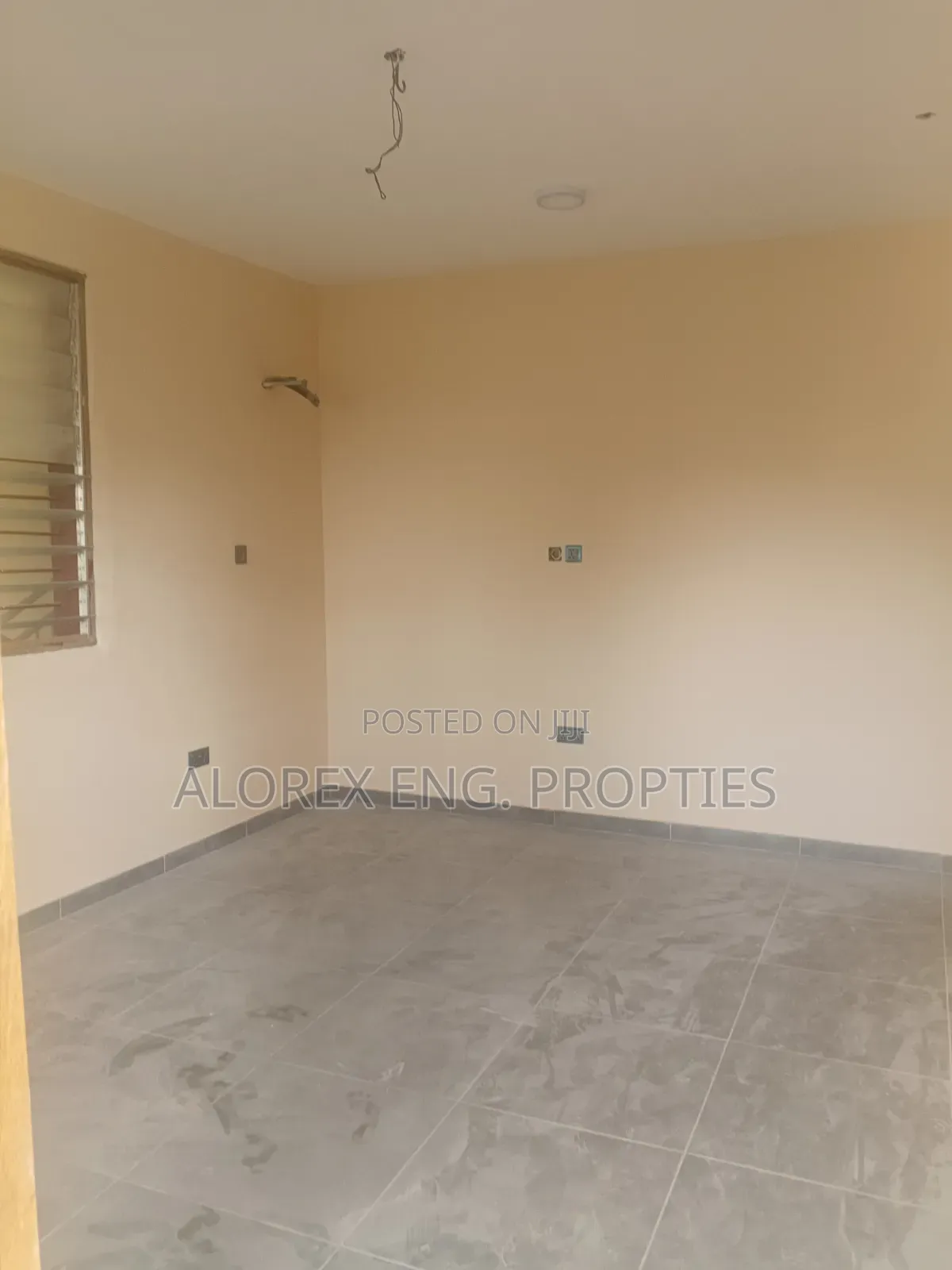 1bdrm Apartment in Oyibi Pillar 2, Sasaabi for rent