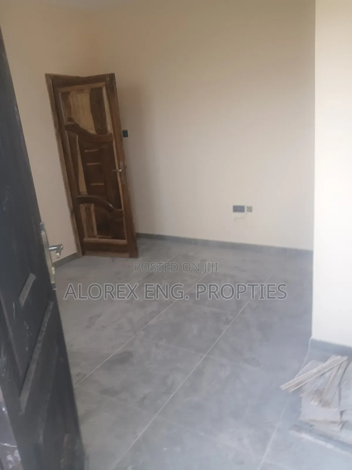1bdrm Apartment in Oyibi Pillar 2, Sasaabi for rent