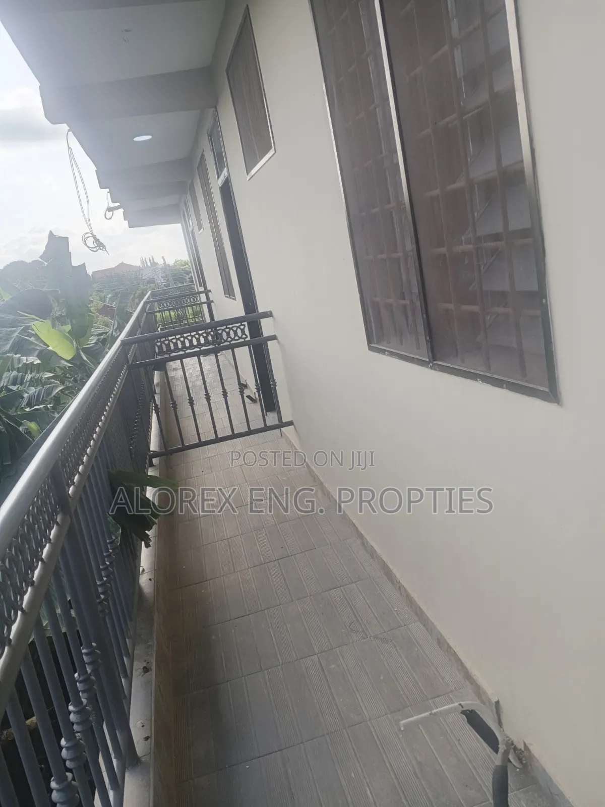 1bdrm Apartment in Oyibi Pillar 2, Sasaabi for rent