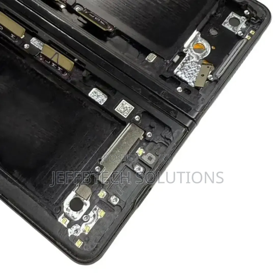 Fold 3 Inner Screen