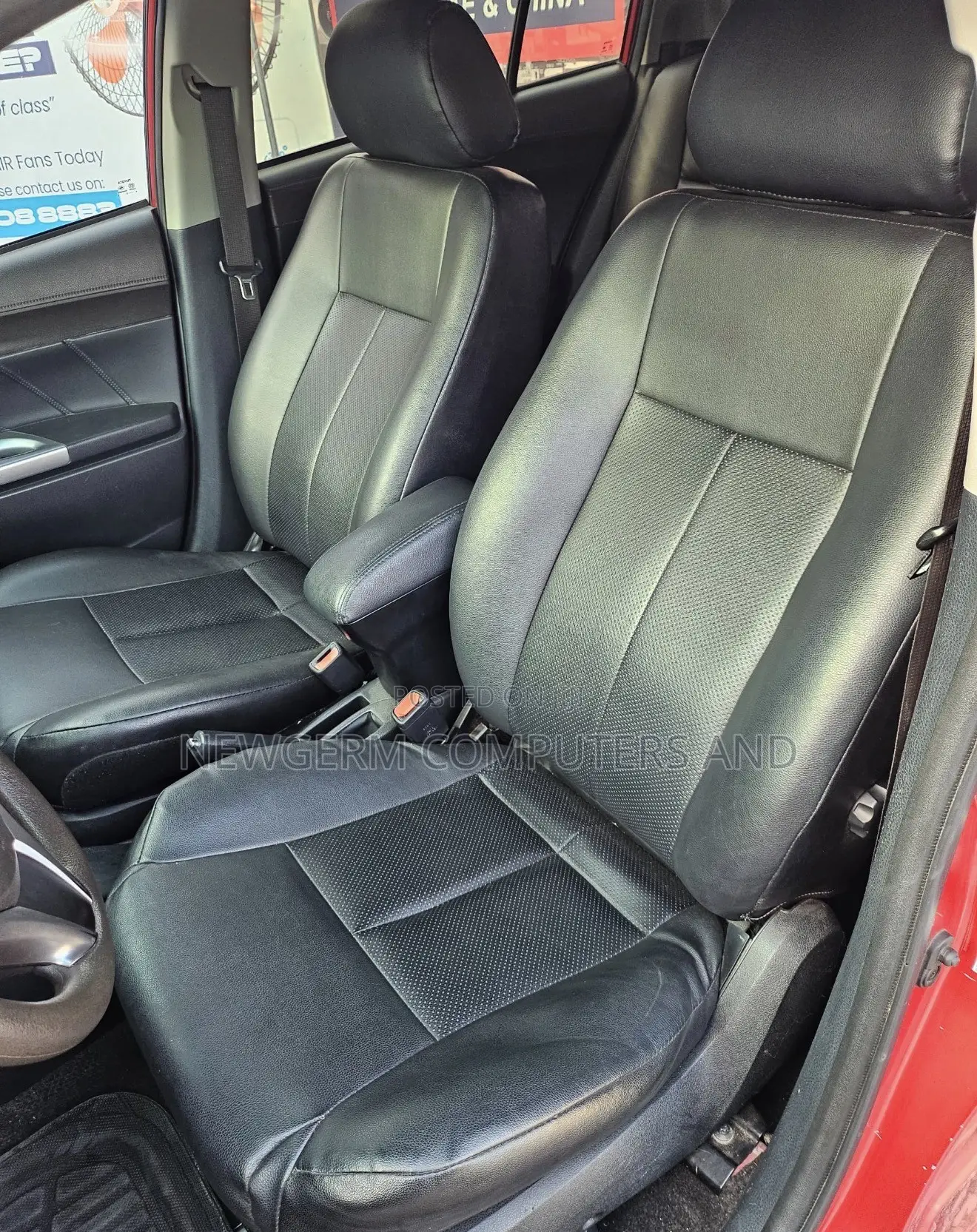 Toyota Yaris L Hatchback 5dr 2016 Red
