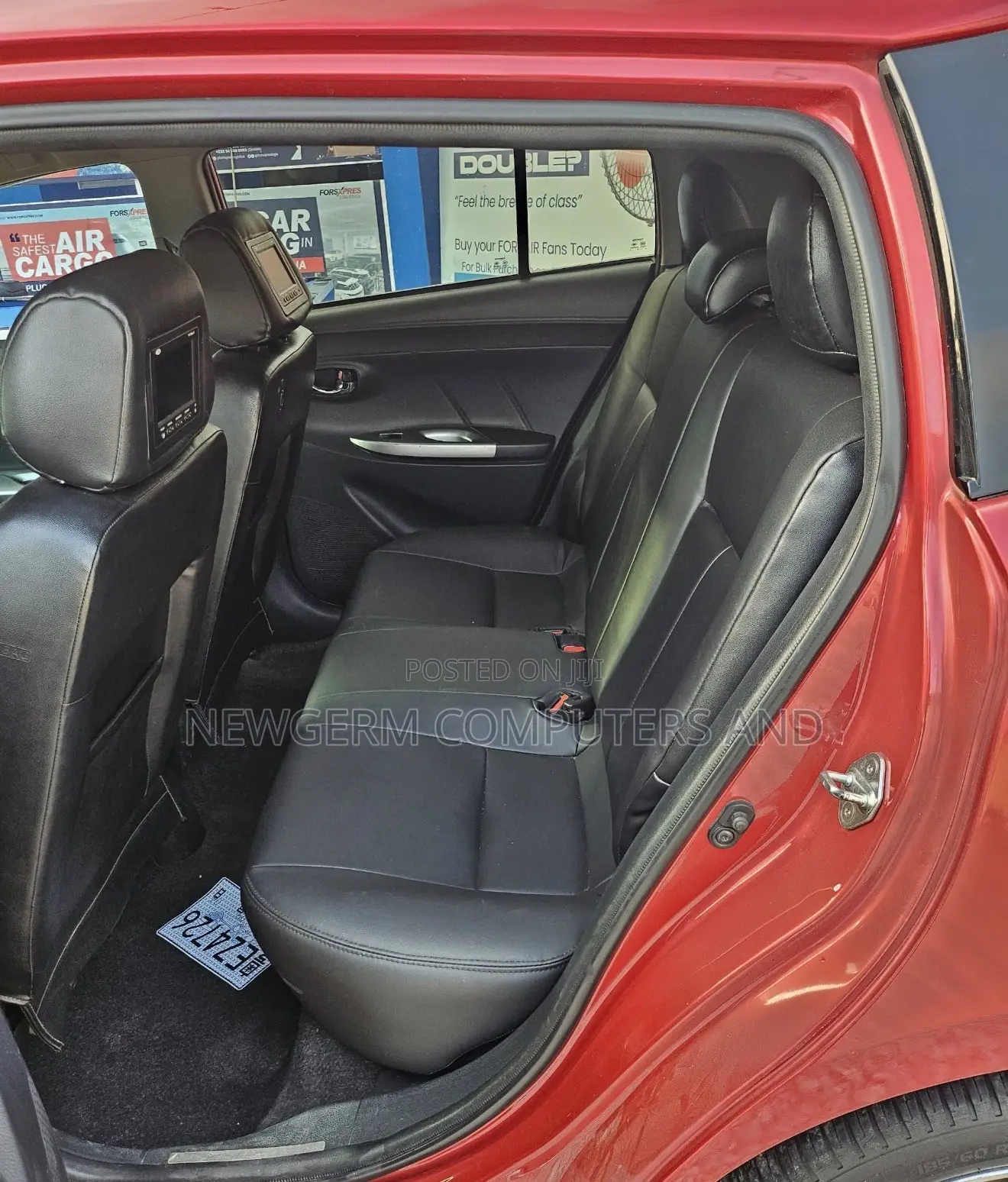 Toyota Yaris L Hatchback 5dr 2016 Red