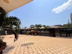1bdrm Apartment in Adjiriganor for rent