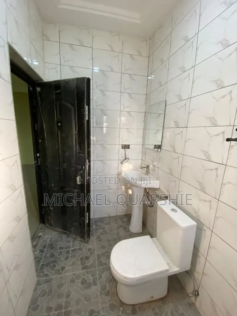 2bdrm Apartment in Kwabenya Estate for rent