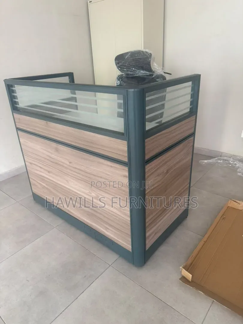 Single Workstation With Drawer
