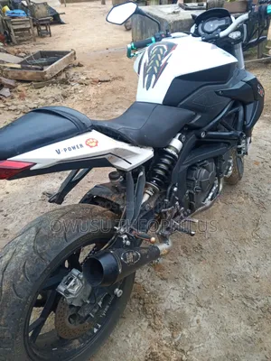Benelli TNT 2018 White