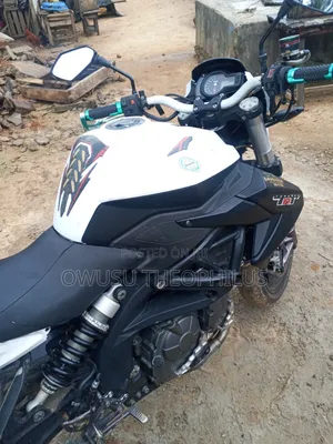 Benelli TNT 2018 White