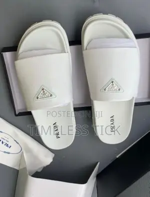 Zara Unisex Slippers
