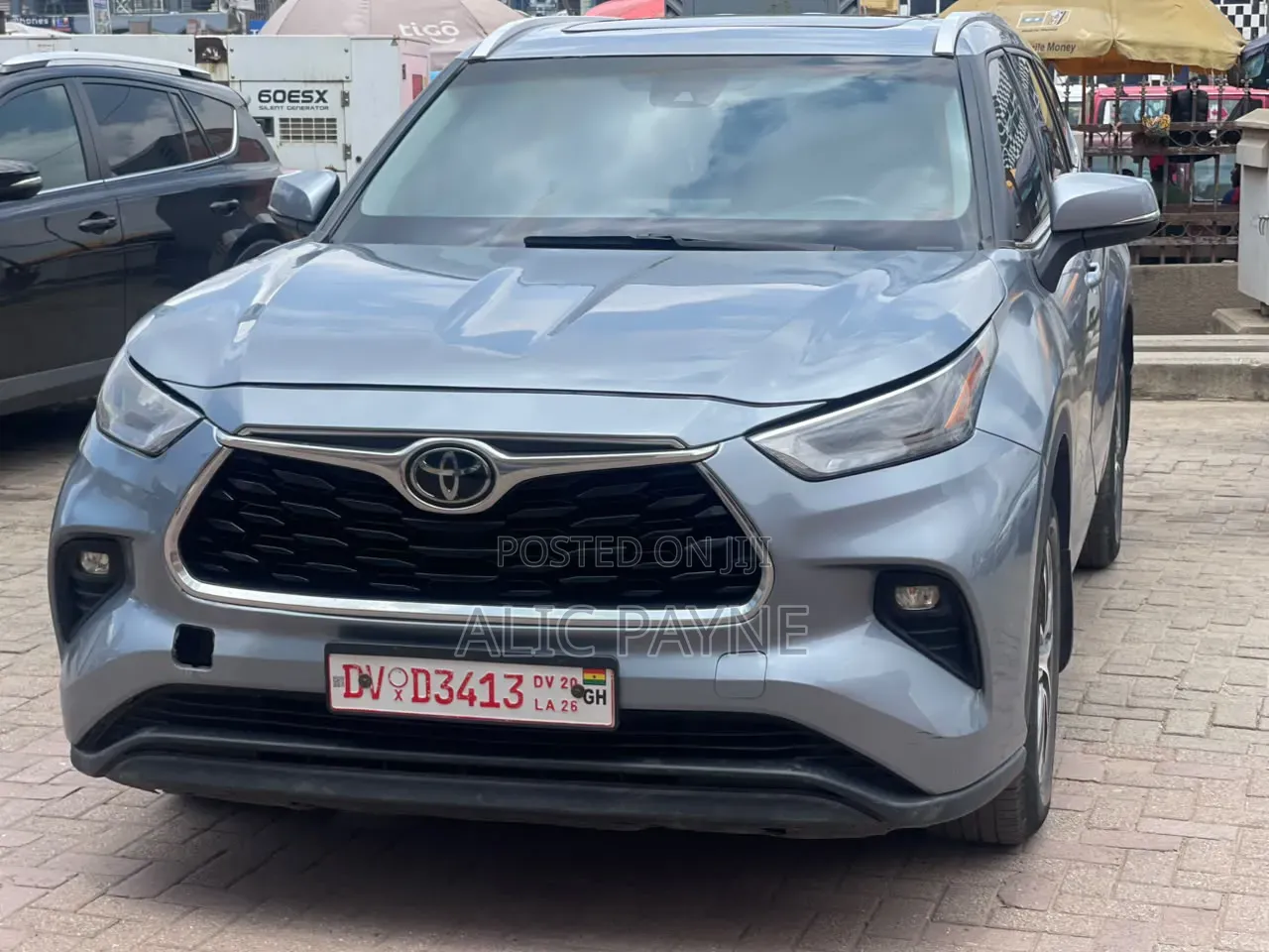 Toyota Highlander XLE 2022 Silver