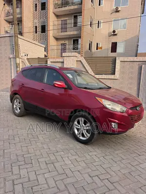 Hyundai Tucson 2013 Red