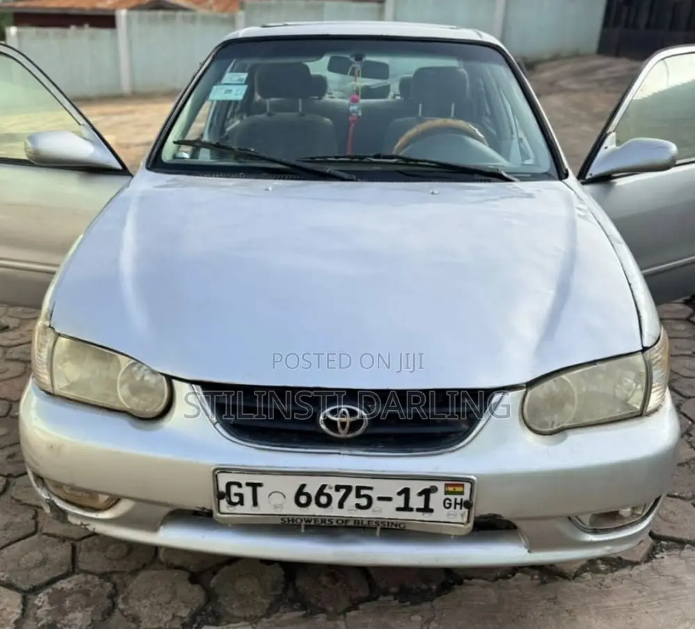 Toyota Corolla 2000 Gray