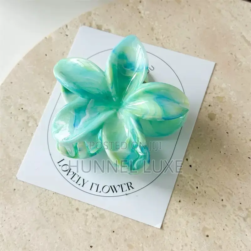 Marble Design Hawaiian Plumeria Flower Claw Clip