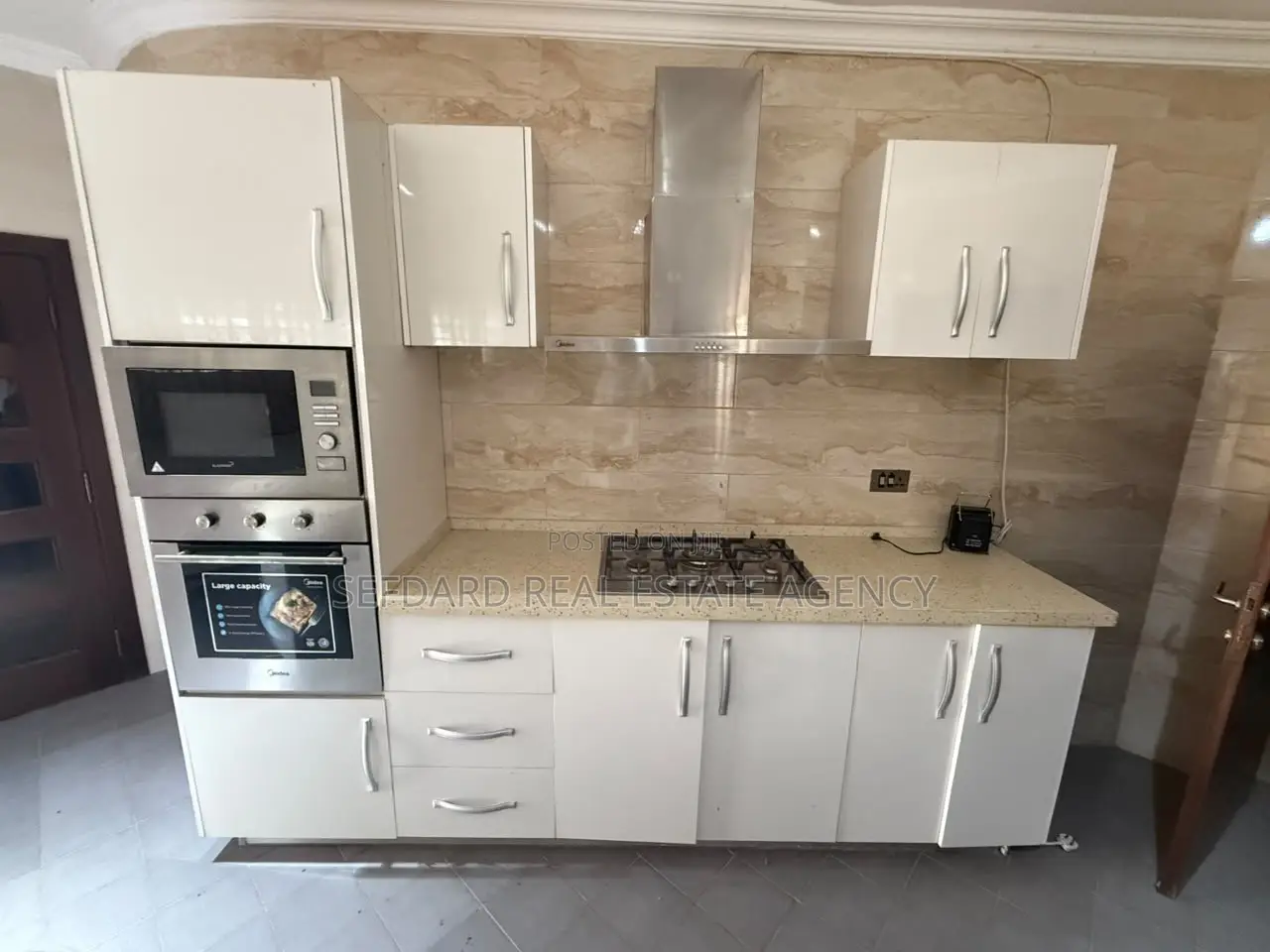 5bdrm House in Sefdard Properties, Pokuase for sale