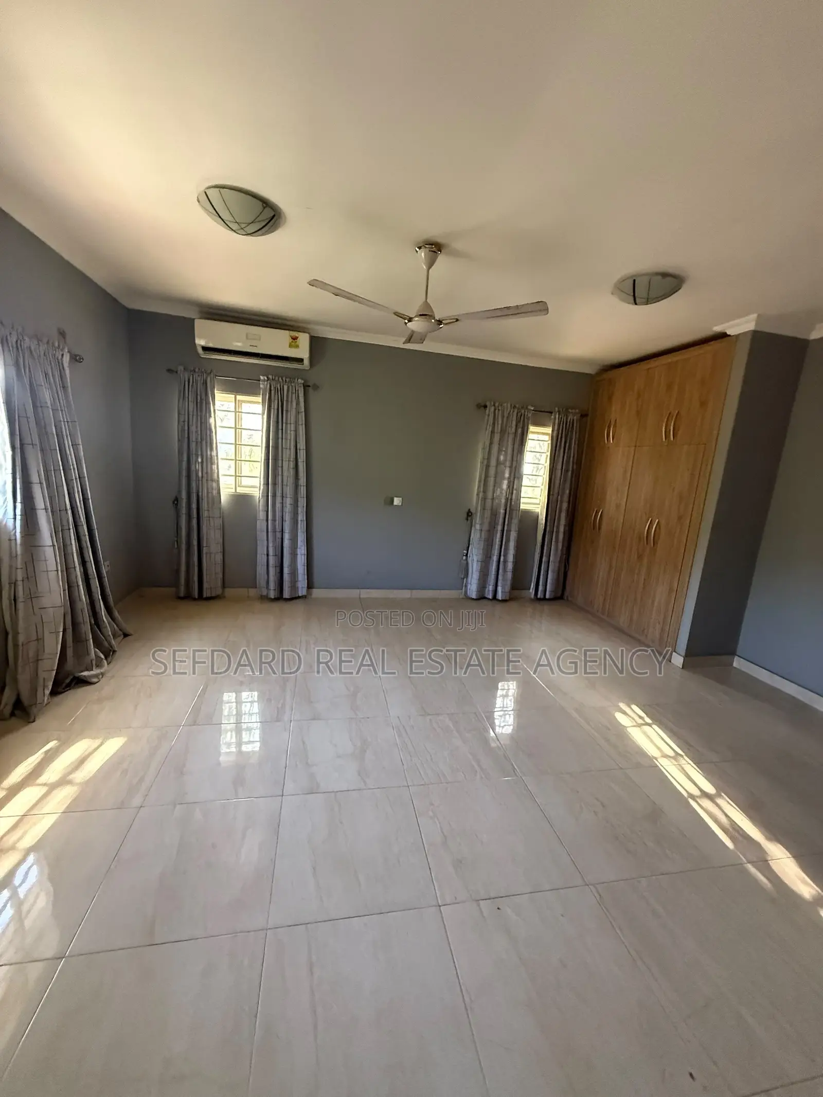 5bdrm House in Sefdard Properties, Pokuase for sale