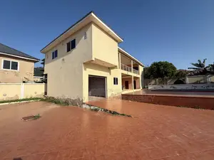 5bdrm House in Sefdard Properties, Pokuase for sale