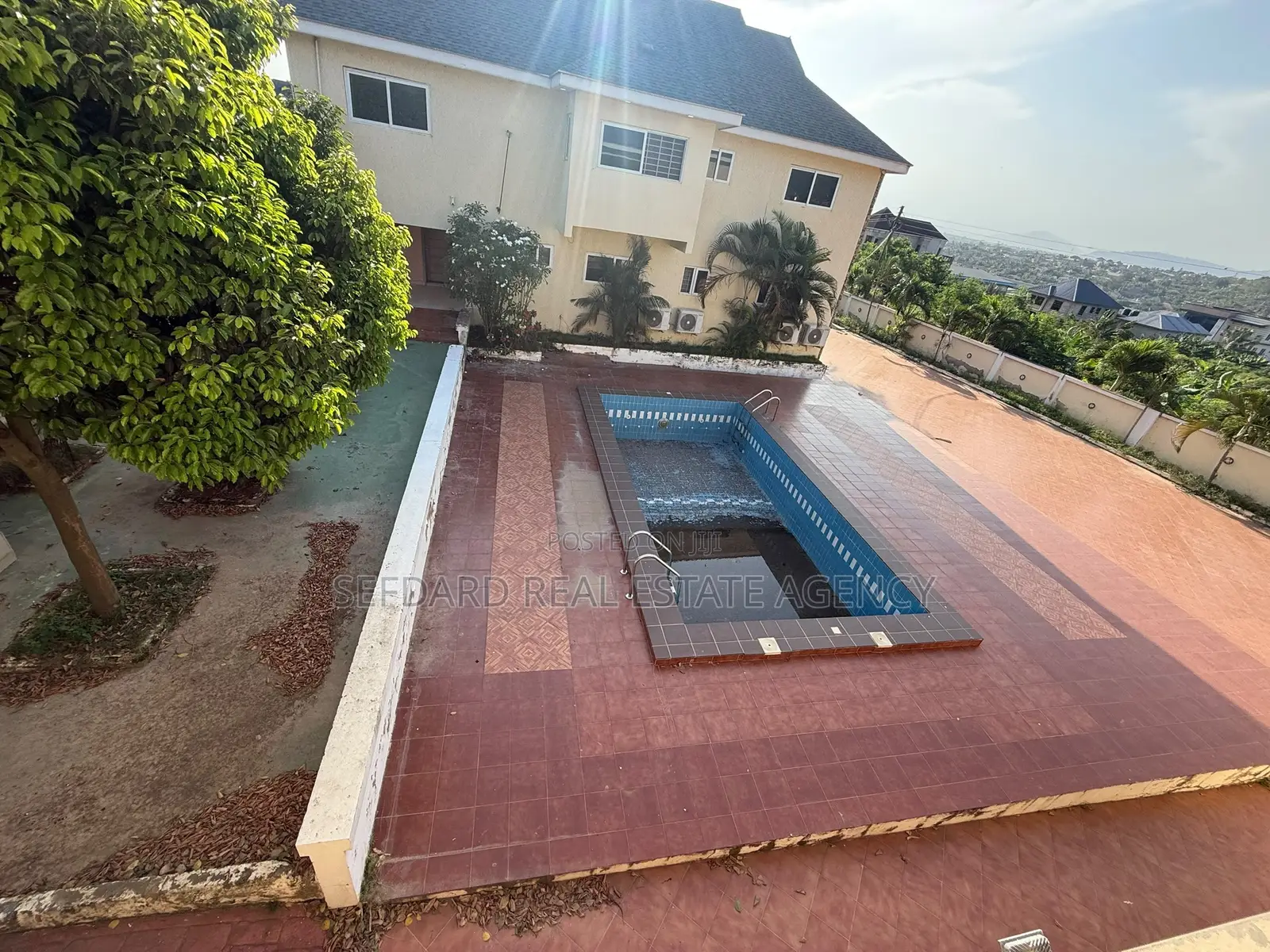 5bdrm House in Sefdard Properties, Pokuase for sale