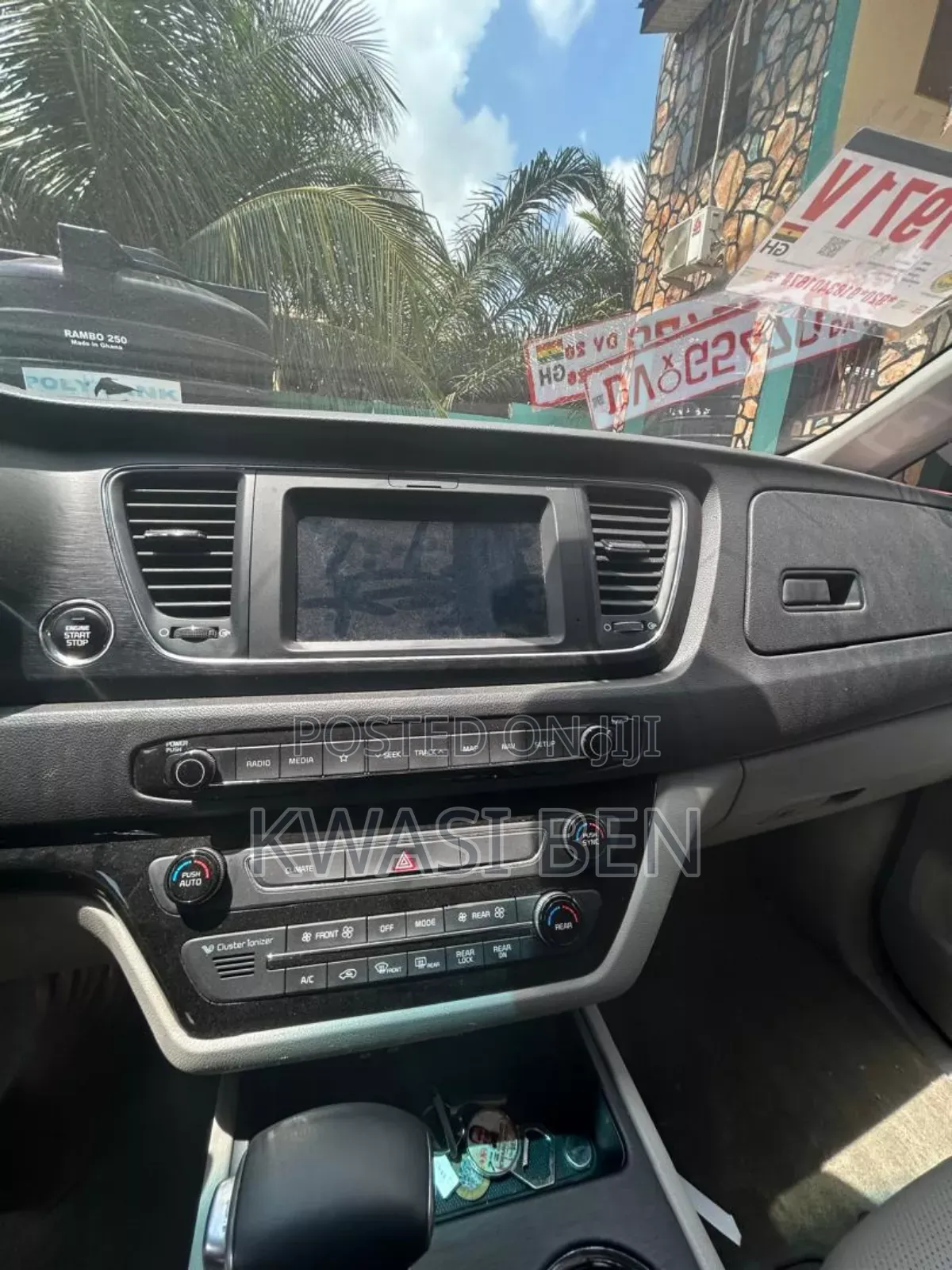 Kia Carnival 2019 Black