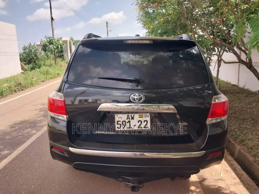 Toyota Highlander Limited 2011 Black