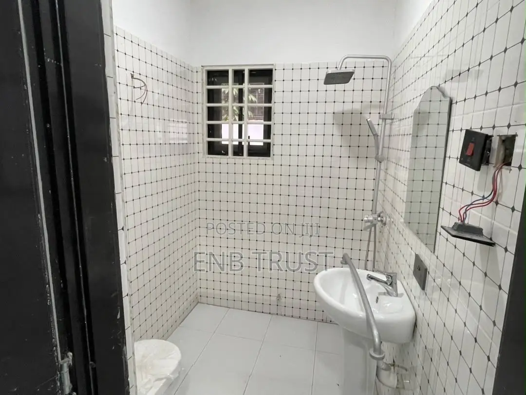 3bdrm House in Nsawam for sale