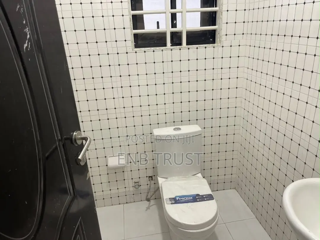 3bdrm House in Nsawam for sale