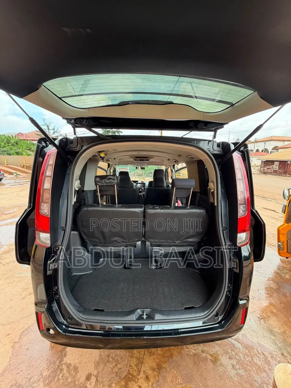 Toyota Voxy V 4WD 8-Seater 2016 Black