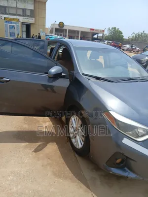 Toyota Corolla LE 4dr Sedan (1.8L 4cyl CVT) 2016 Gray